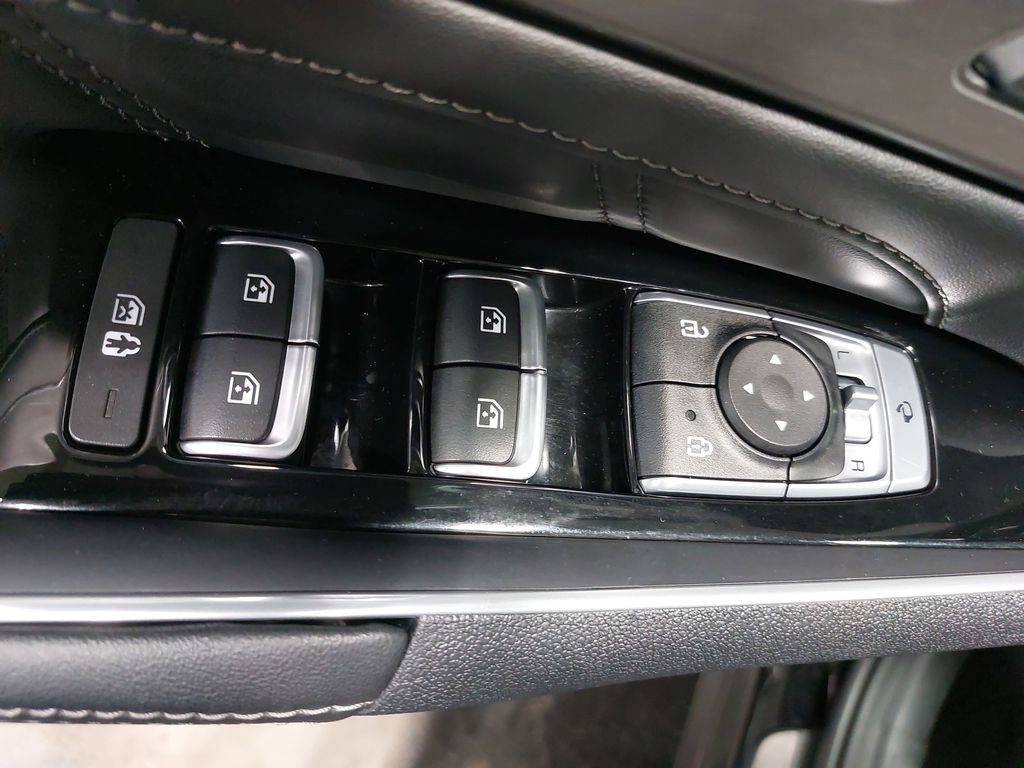 Used 2023 Kia Sorento SX image 31