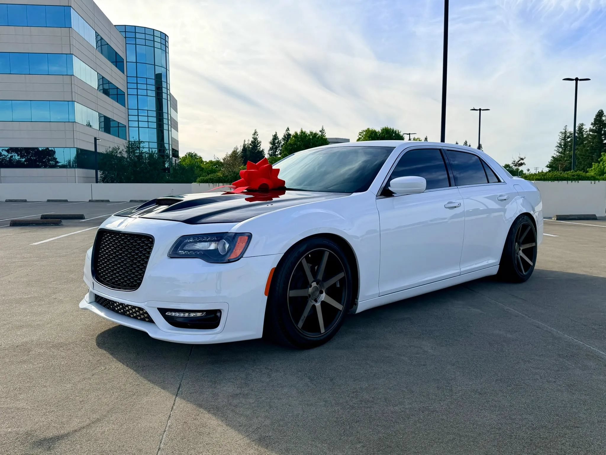 Used 2013 Chrysler 300 S RWD image 6