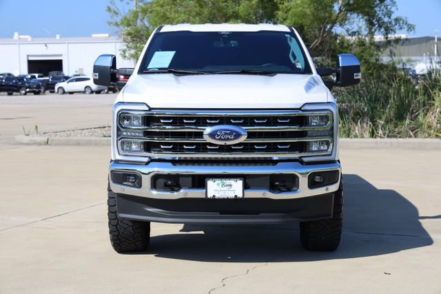 Used 2025 Ford F250 Lariat w/ Lariat Ultimate Package AWD/4WD video 2