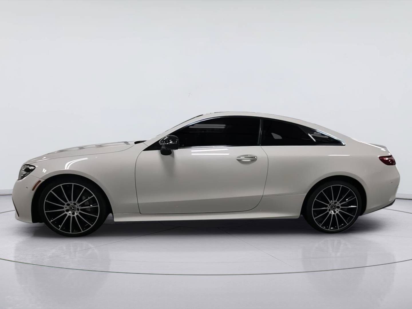 Used 2023 Mercedes-Benz E 450 Coupe image 5
