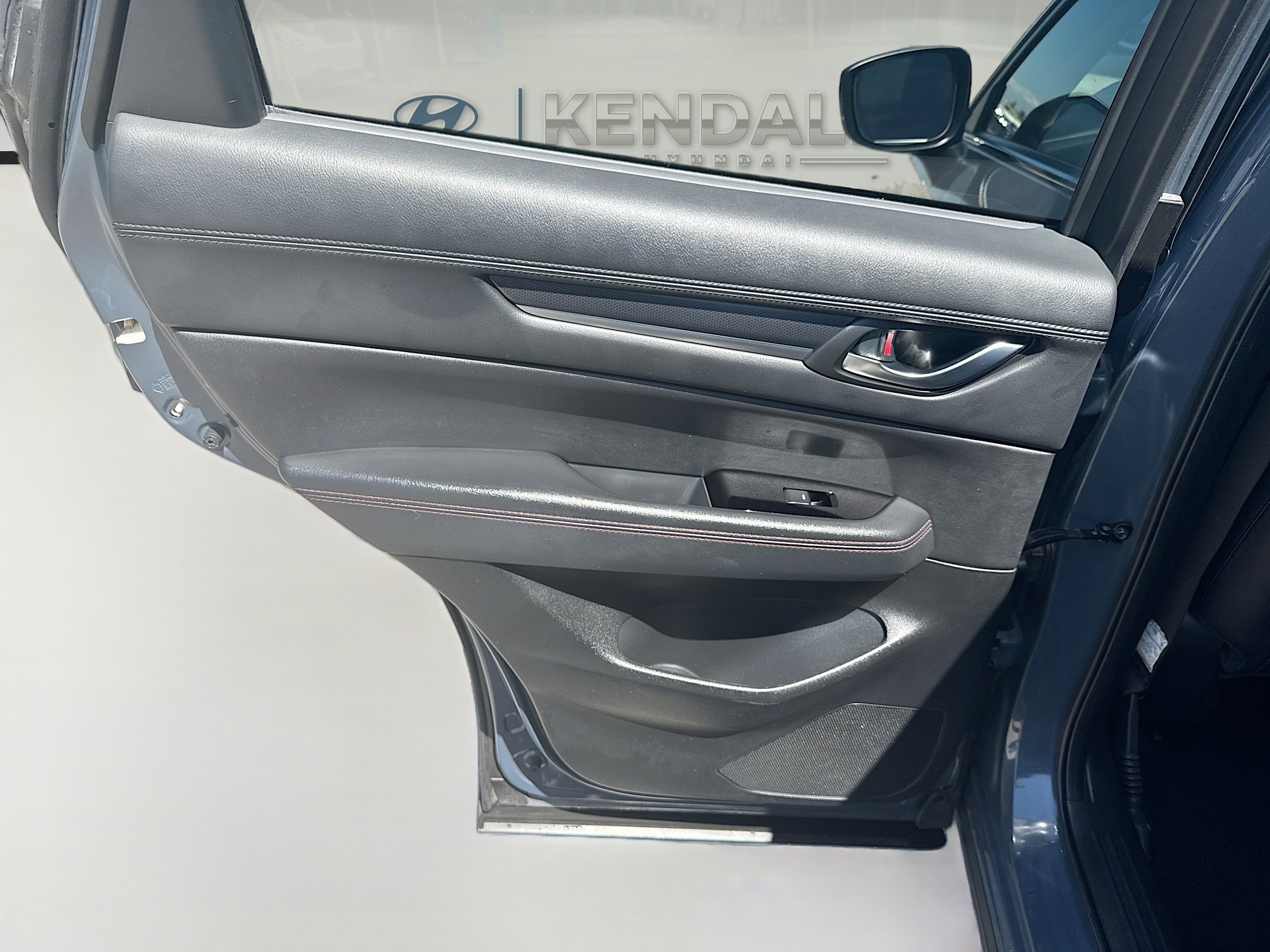 Used 2024 MAZDA CX-5 Carbon Edition image 23