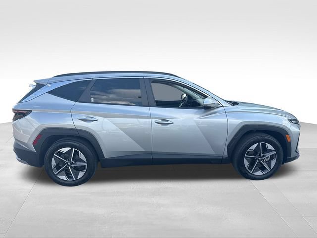 Used 2025 Hyundai Tucson SEL FWD image 6