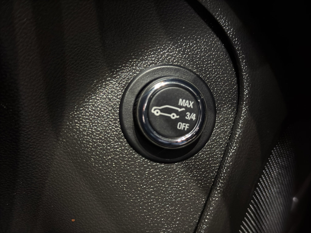 Used 2024 Buick Encore GX Avenir w/ Avenir Technology Package image 36