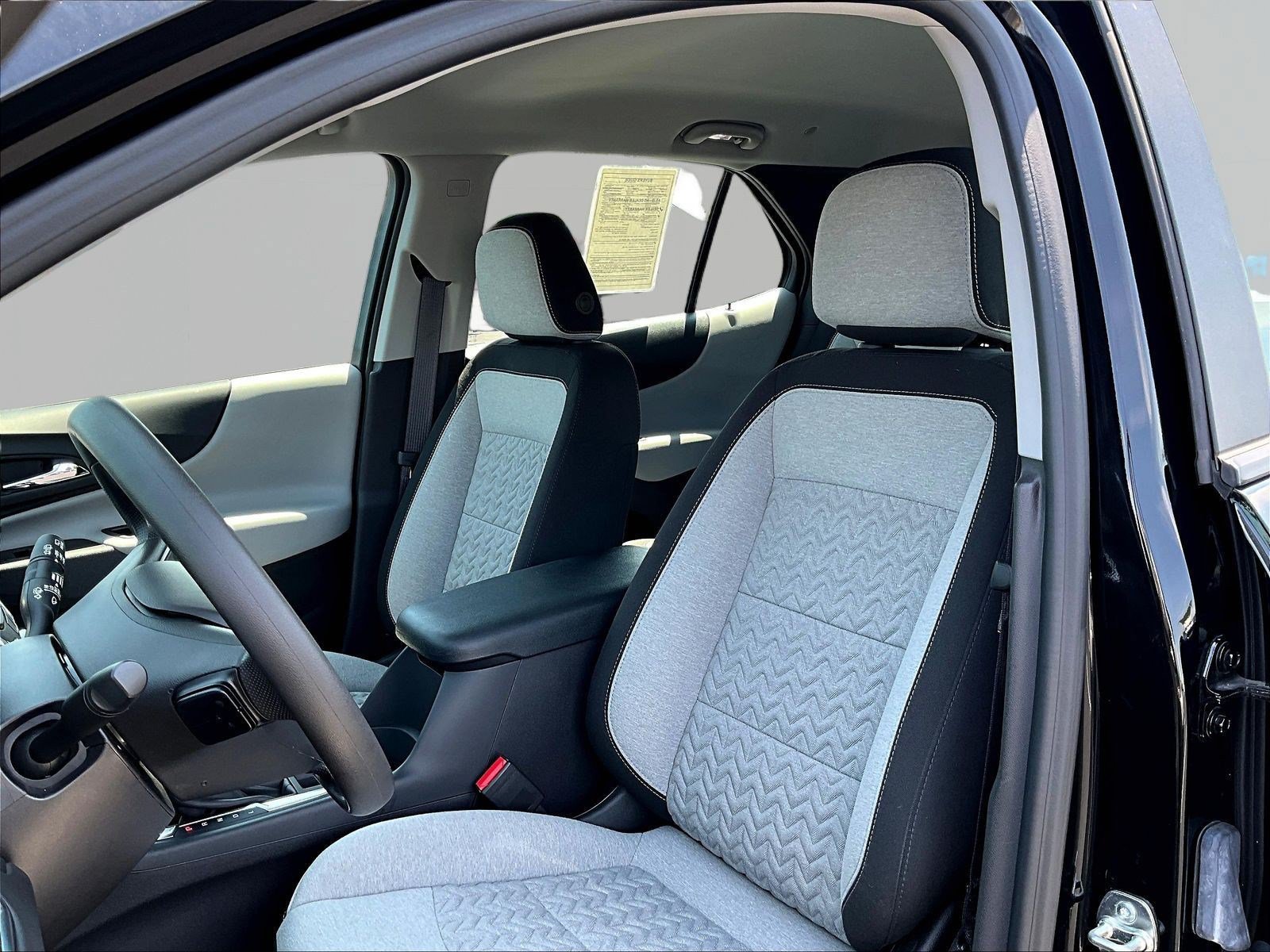 Used 2024 Chevrolet Equinox LS w/ Midnight Edition FWD image 21