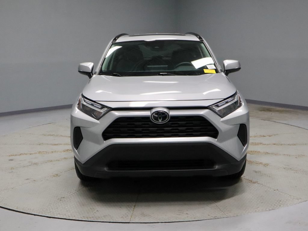 Used 2025 Toyota RAV4 XLE w/ Convenience Package AWD/4WD image 7