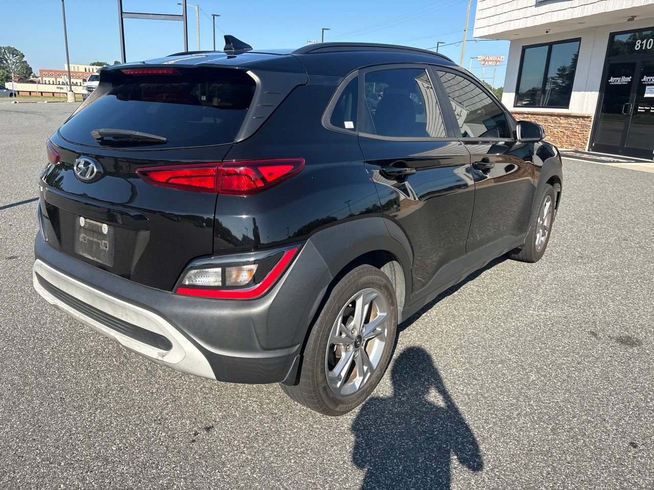 Used 2022 Hyundai Kona SEL w/ Cargo Package FWD image 7