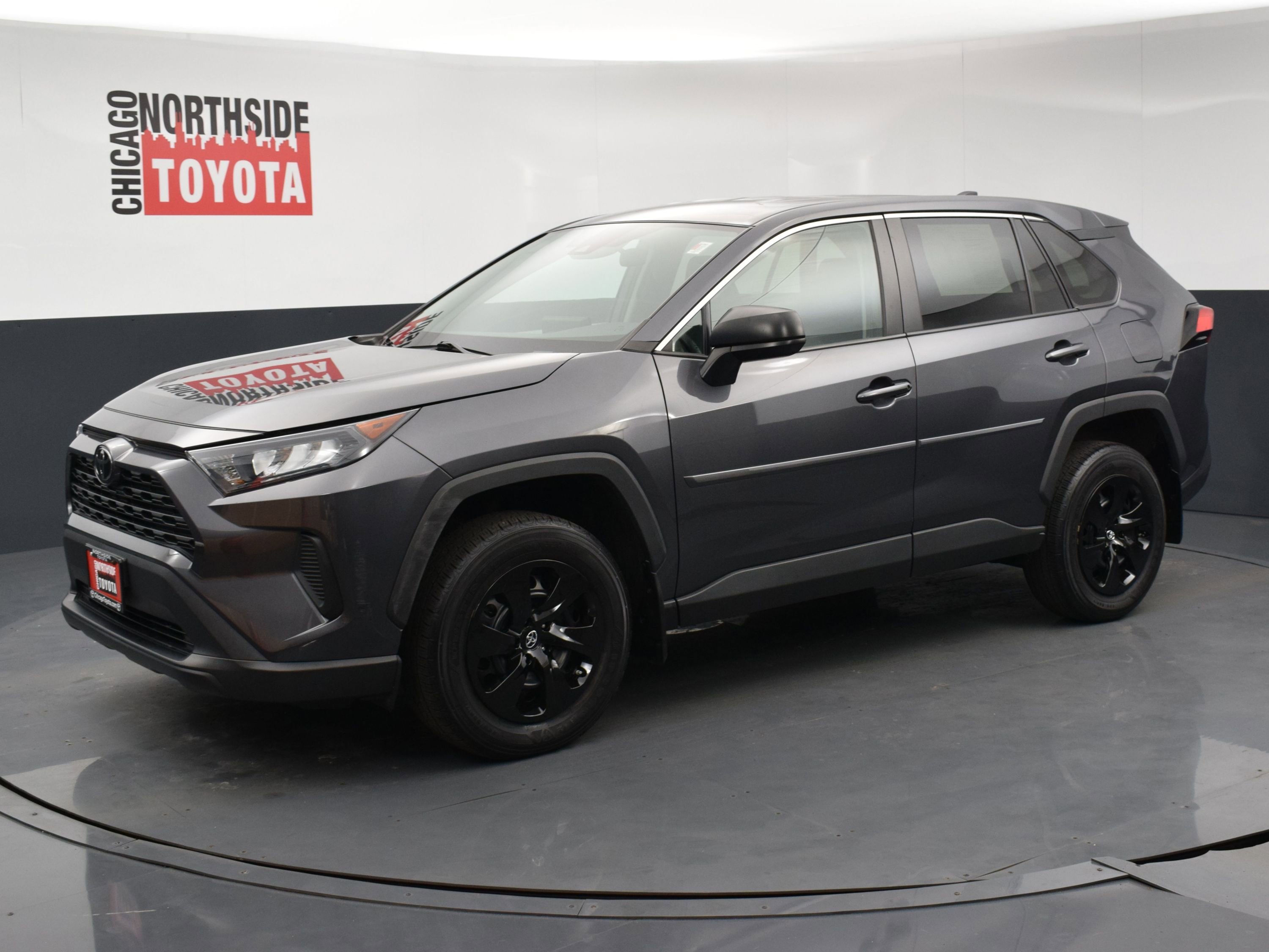 Used 2022 Toyota RAV4 LE image 8