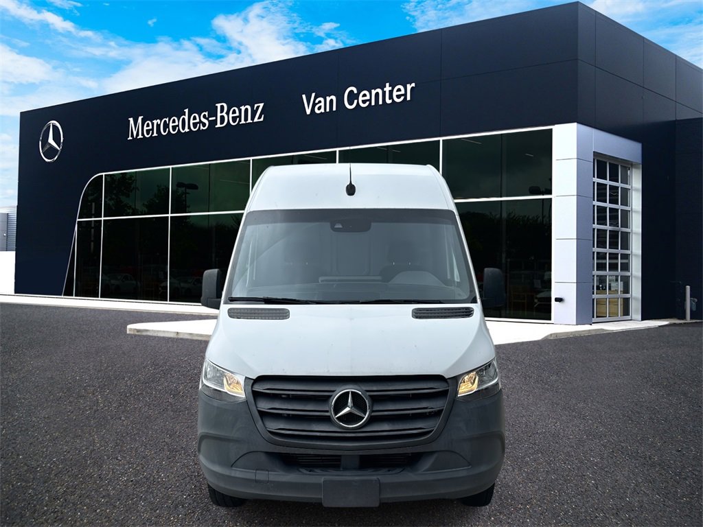Used 2022 Mercedes-Benz Sprinter 3500 image 13