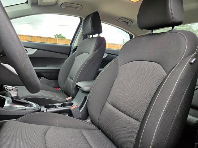Used 2023 Kia Forte LX FWD image 14