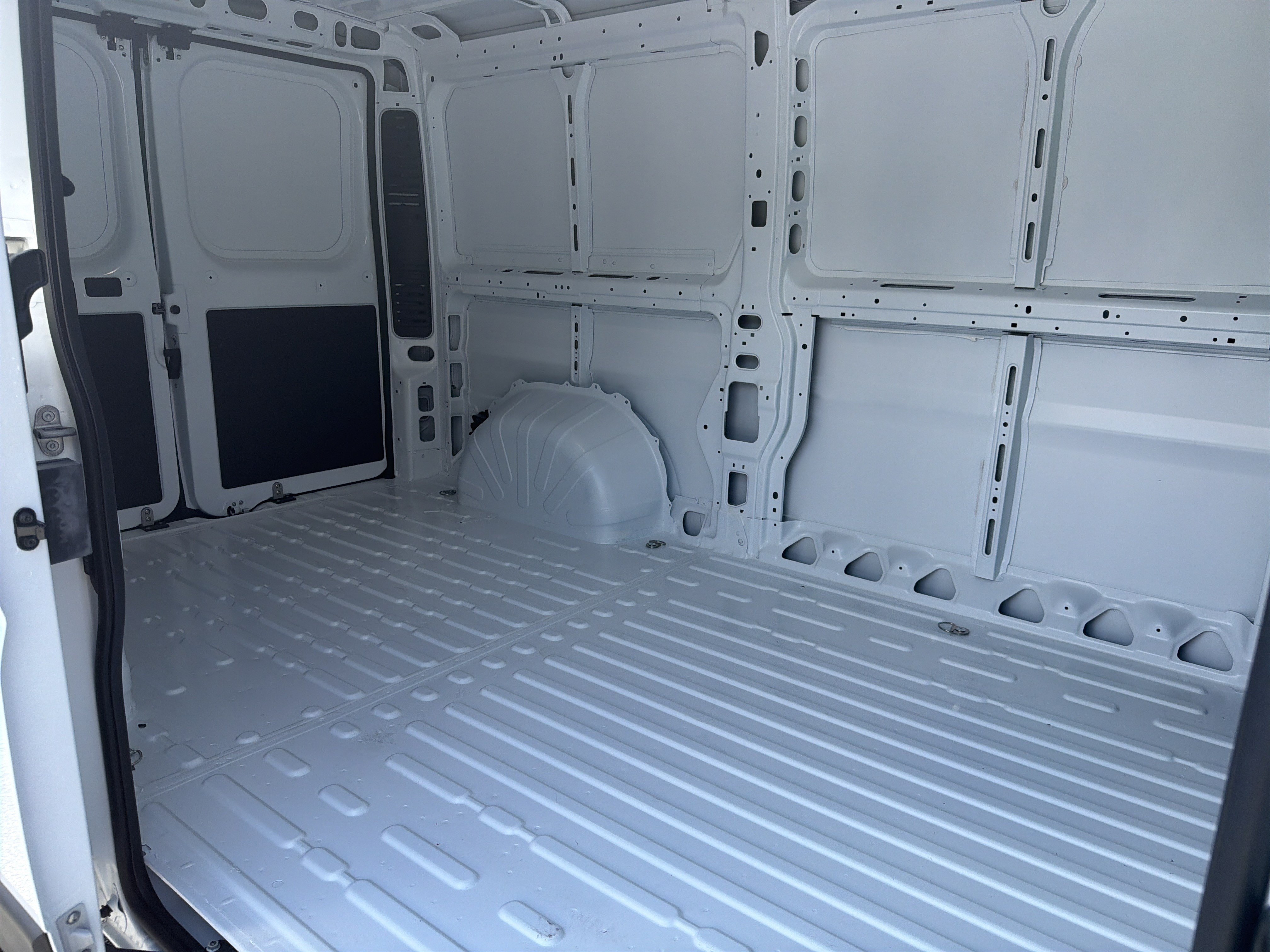 New 2026 RAM ProMaster 1500 w/ Convenience Group FWD image 18
