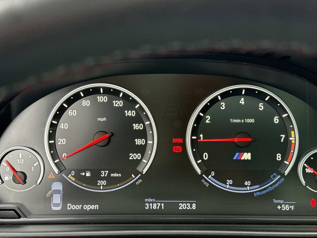 Used 2013 BMW M5 image 24