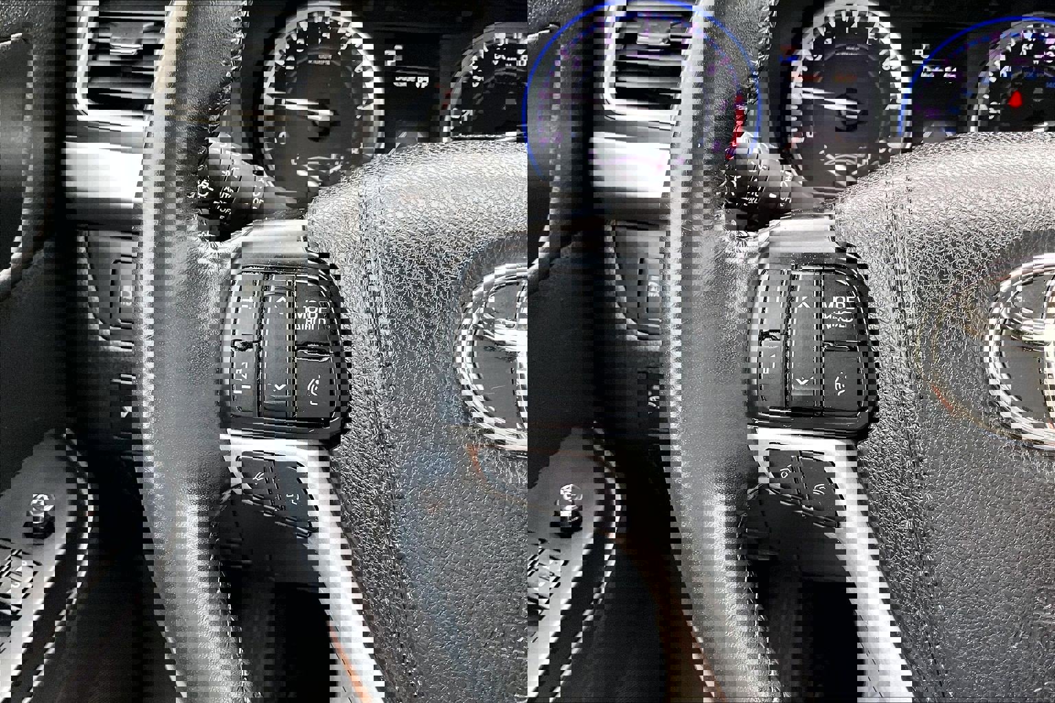 Used 2017 Toyota Highlander SE AWD/4WD image 23