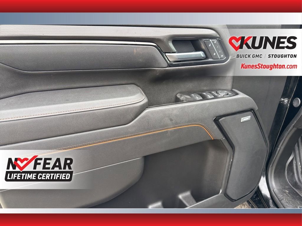 Used 2025 GMC Sierra 2500 AT4 image 20