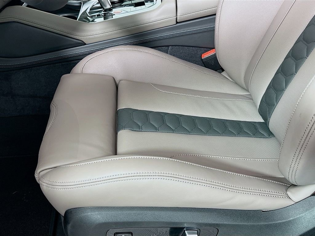 New 2026 BMW X6 M Competition w/ Executive Package image 21