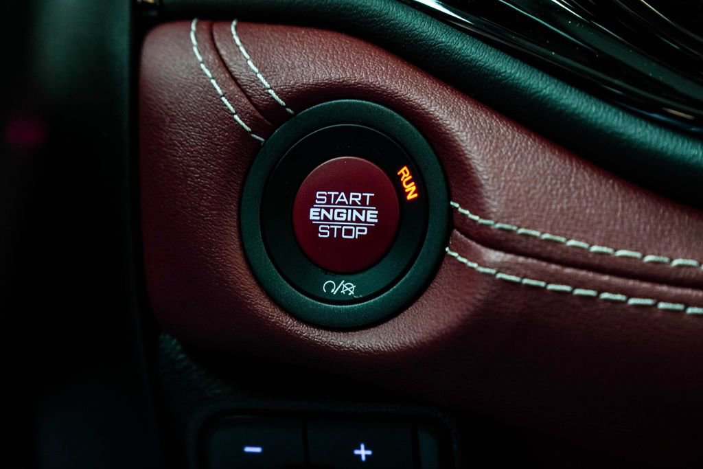 Used 2023 Dodge Durango SRT image 31