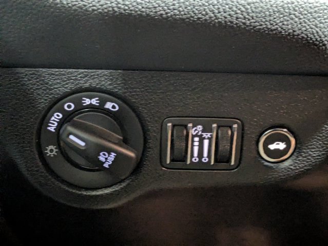 Used 2022 Dodge Challenger R/T RWD image 26