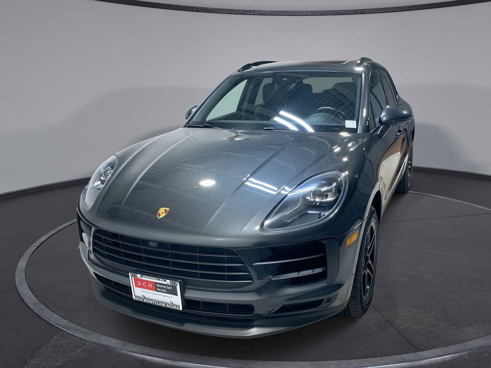 Used 2021 Porsche Macan AWD/4WD image 1