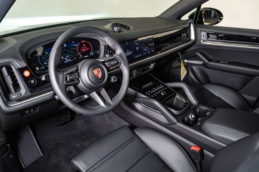 New 2026 Porsche Cayenne Coupe AWD/4WD image 4