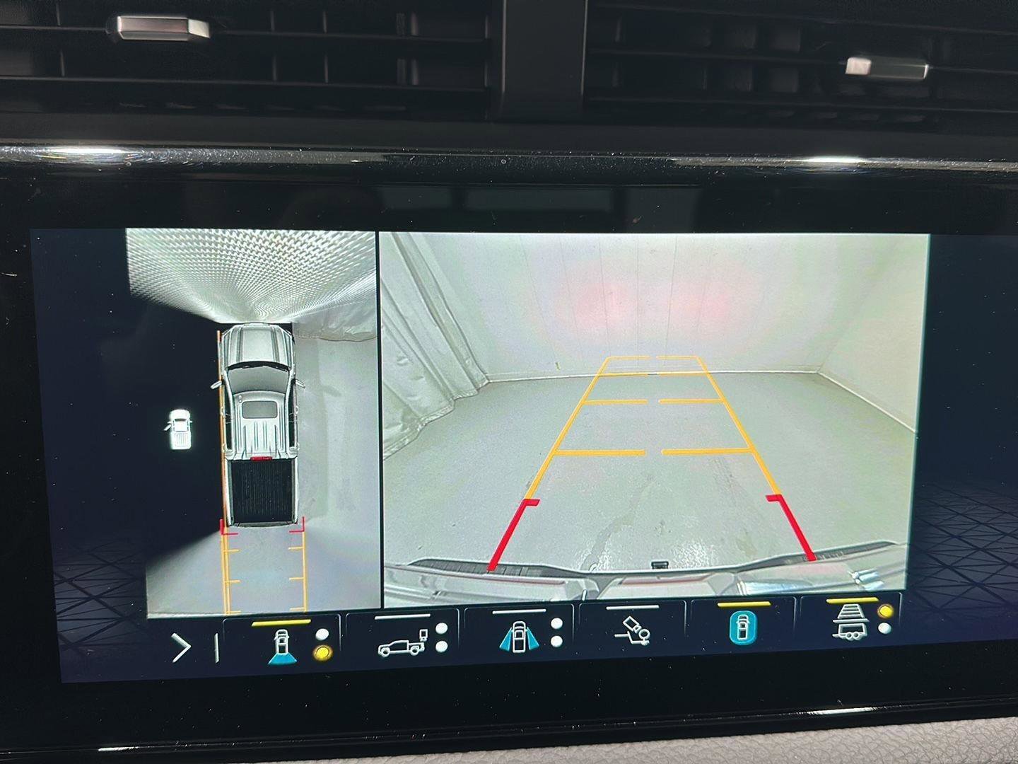 Used 2023 GMC Sierra 1500 Denali w/ Technology Package image 14