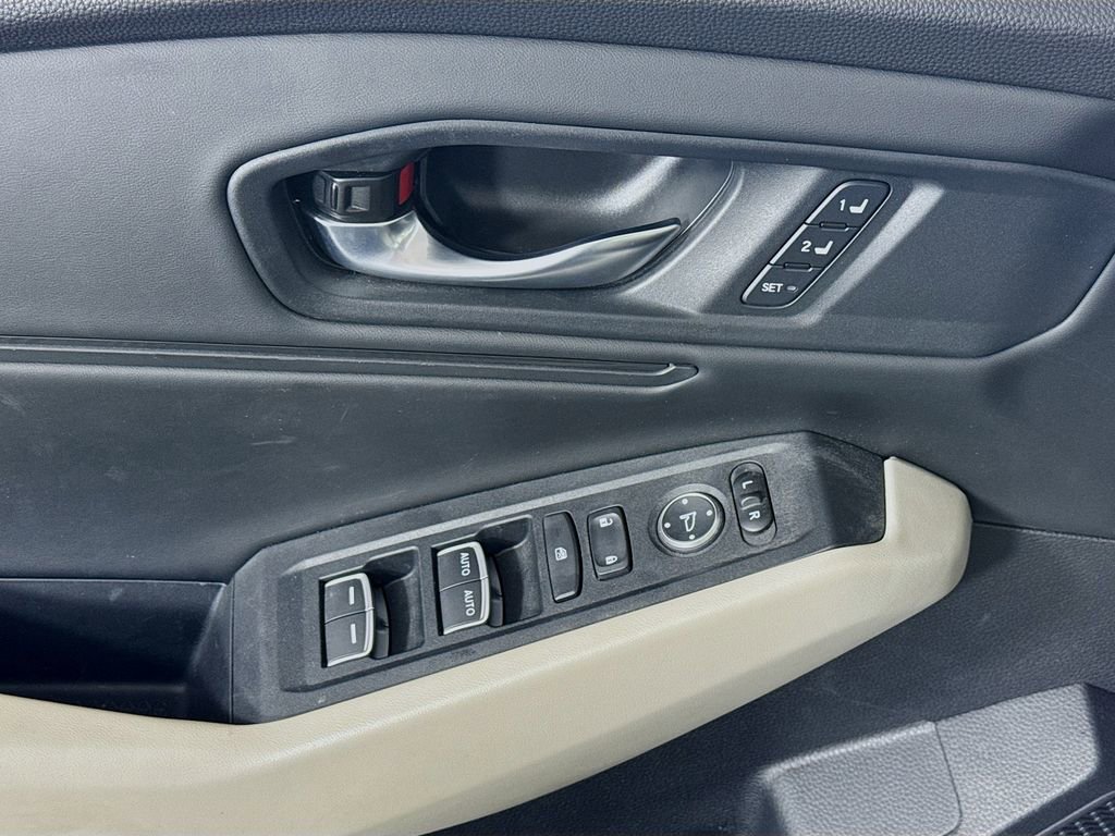 Used 2024 Honda Accord EX-L image 16