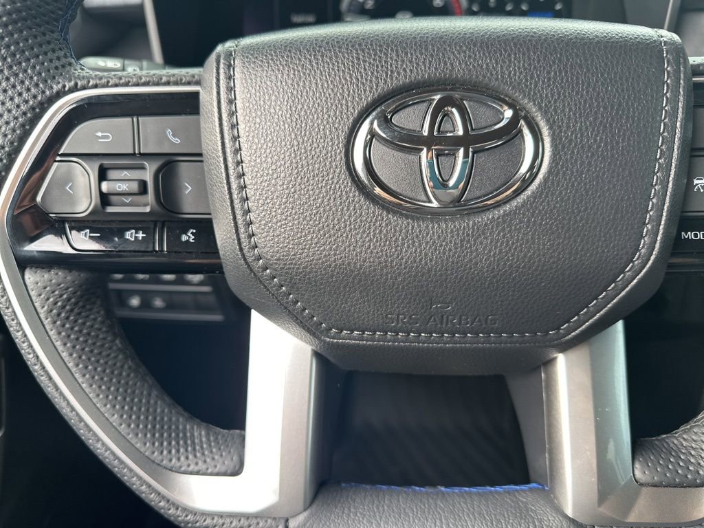 Used 2025 Toyota Tundra Platinum image 17