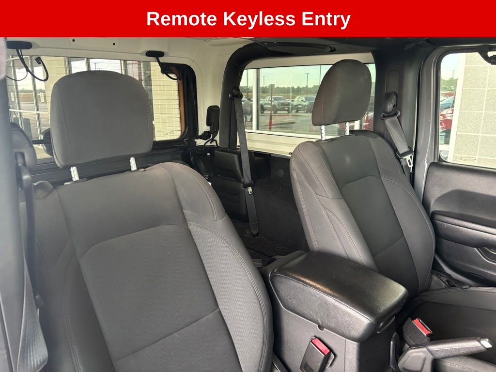 Used 2021 Jeep Wrangler Sport AWD/4WD image 13
