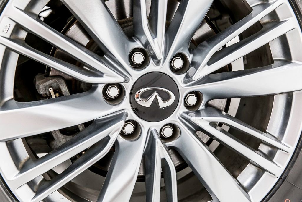 Used 2019 INFINITI QX80 Luxe AWD/4WD image 40