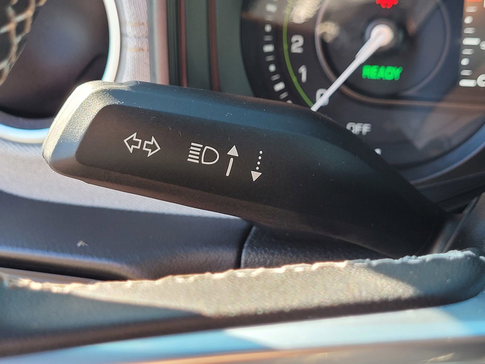 Used 2025 Jeep Wrangler Sahara 4xe image 25