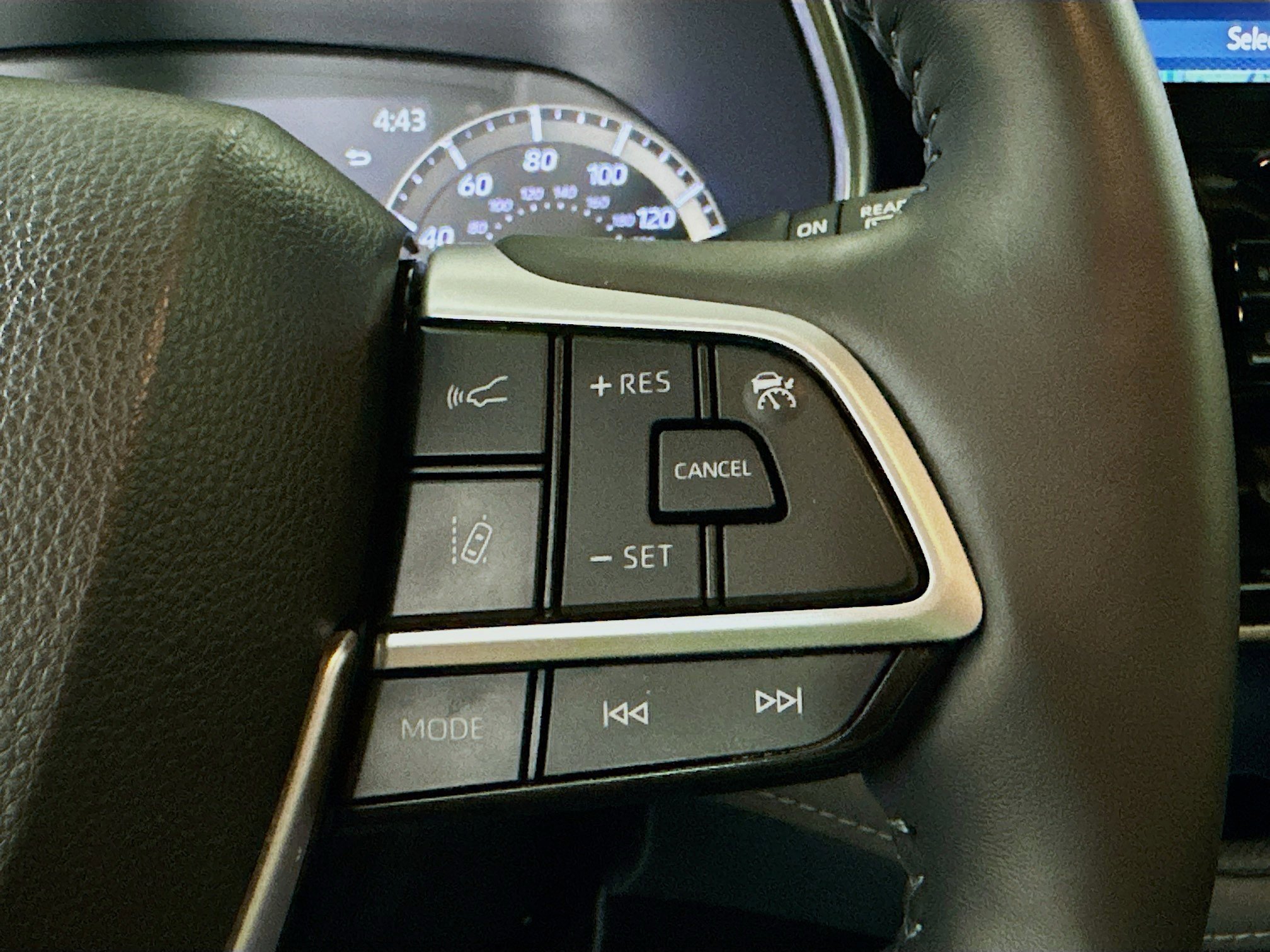 Used 2022 Toyota Highlander Platinum image 17