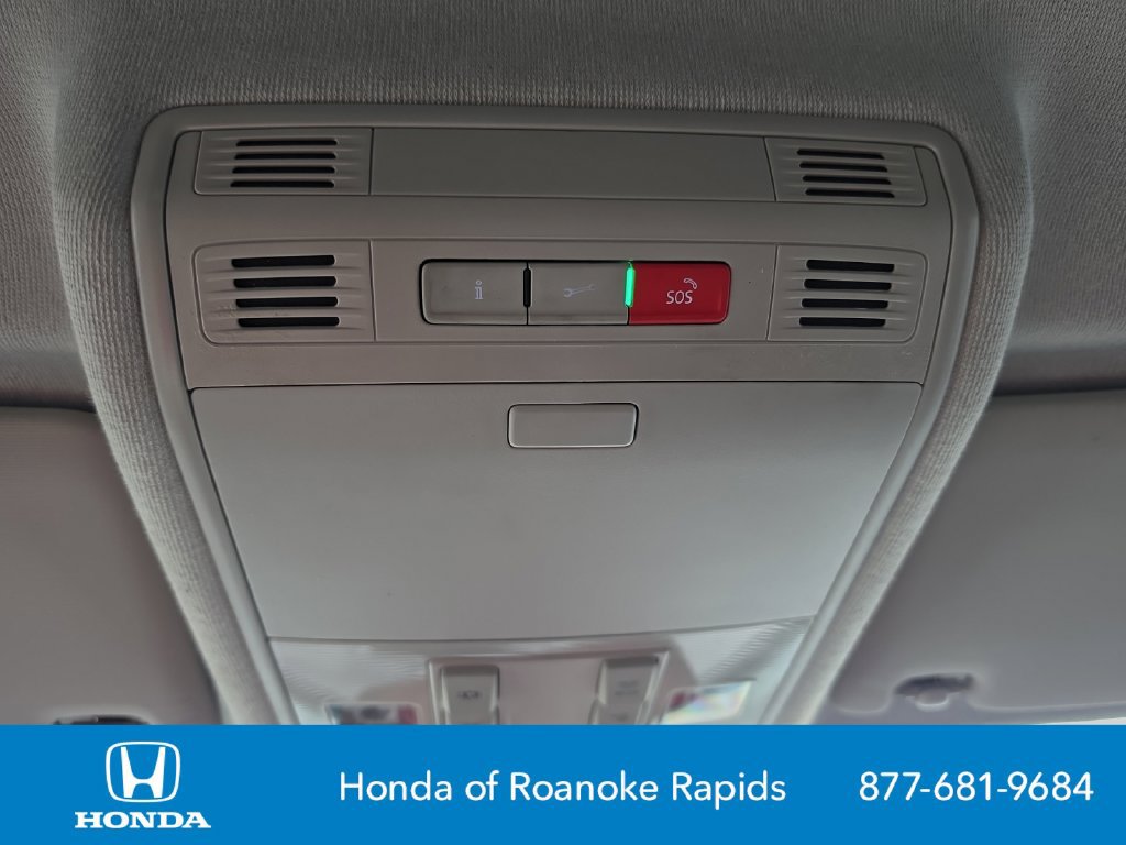 Used 2022 Volkswagen Tiguan SE AWD/4WD image 29