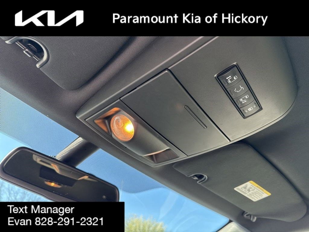 Used 2019 Dodge Grand Caravan SXT image 29