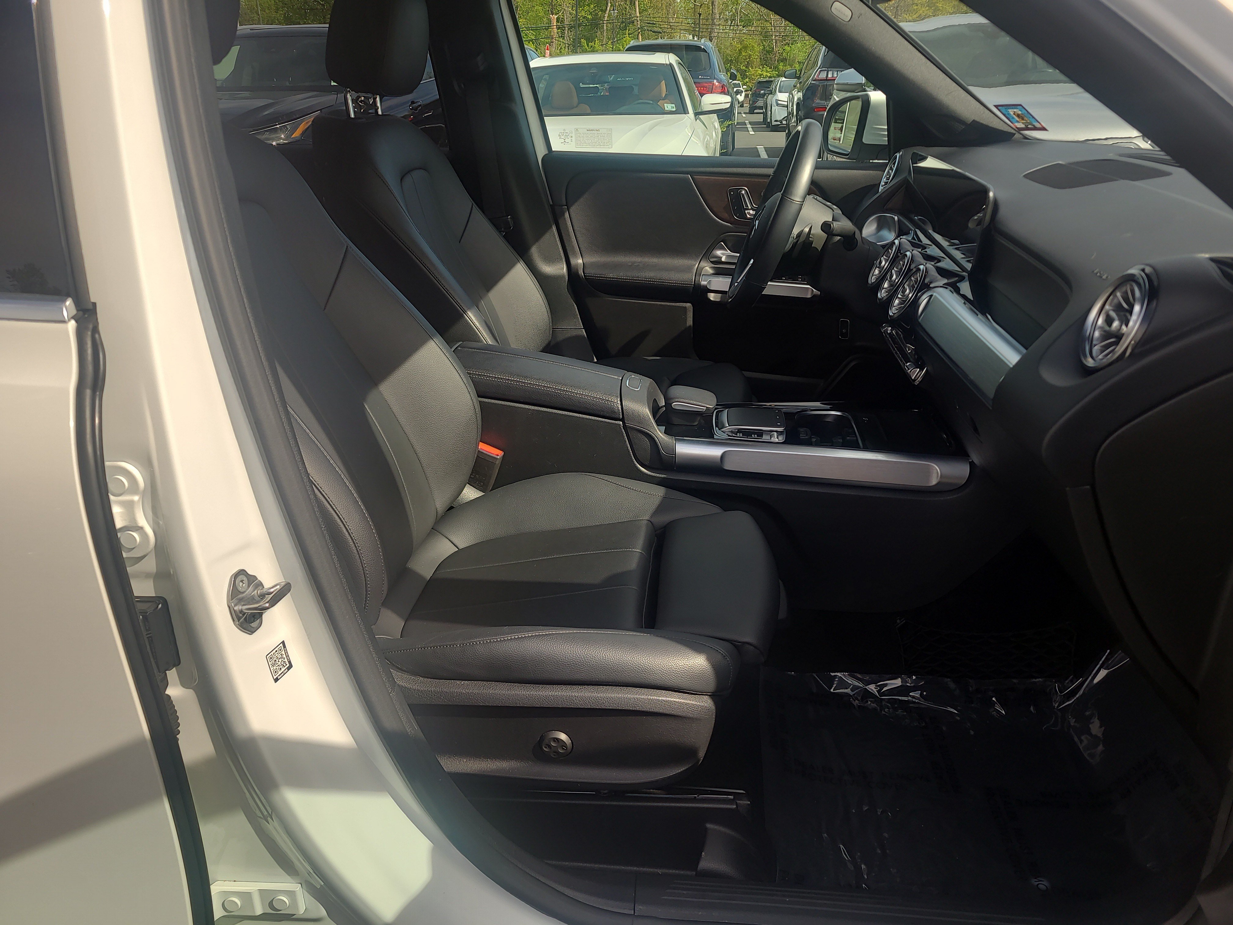 Used 2020 Mercedes-Benz GLB 250 4MATIC image 17