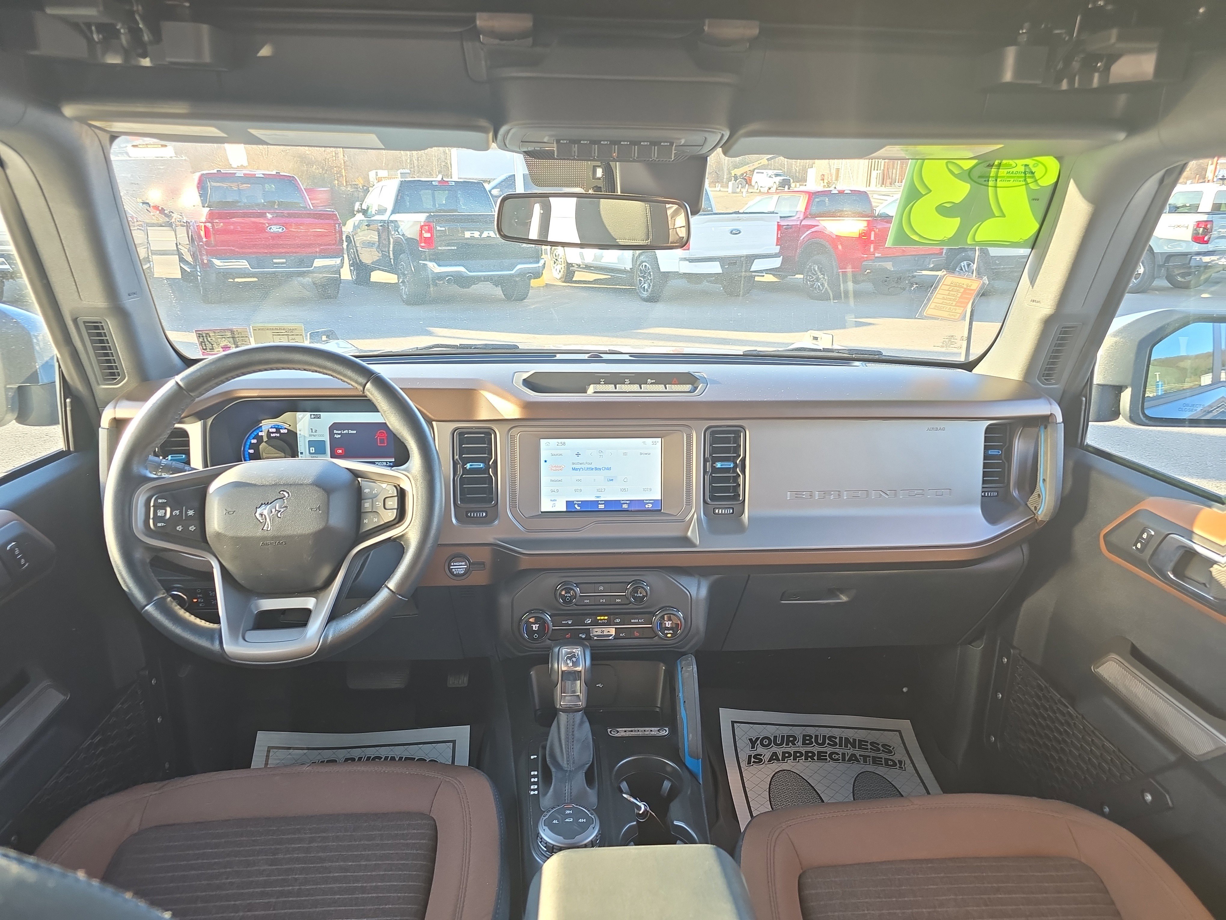 Used 2023 Ford Bronco Outer Banks image 15