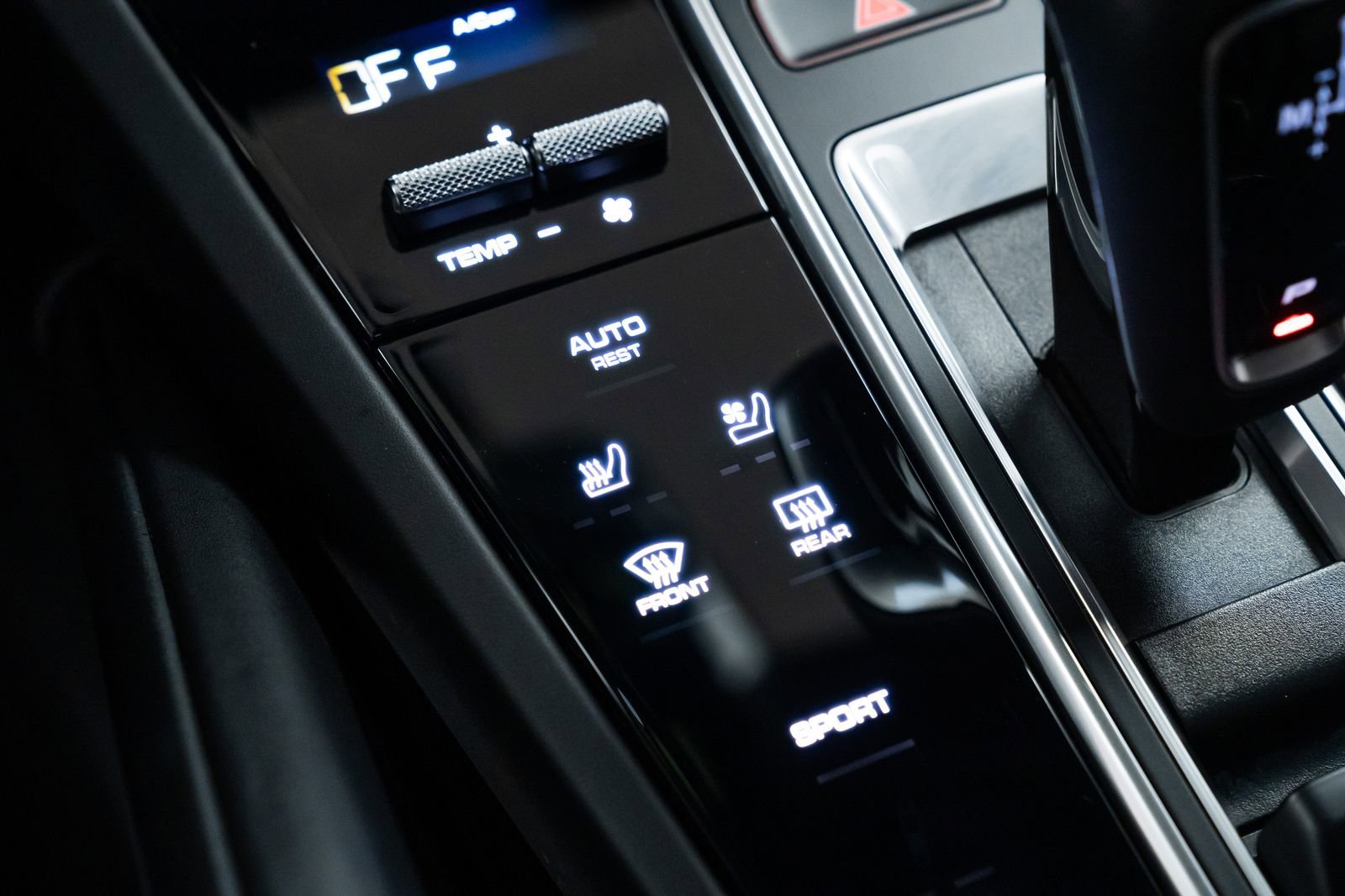 Used 2019 Porsche Cayenne image 14