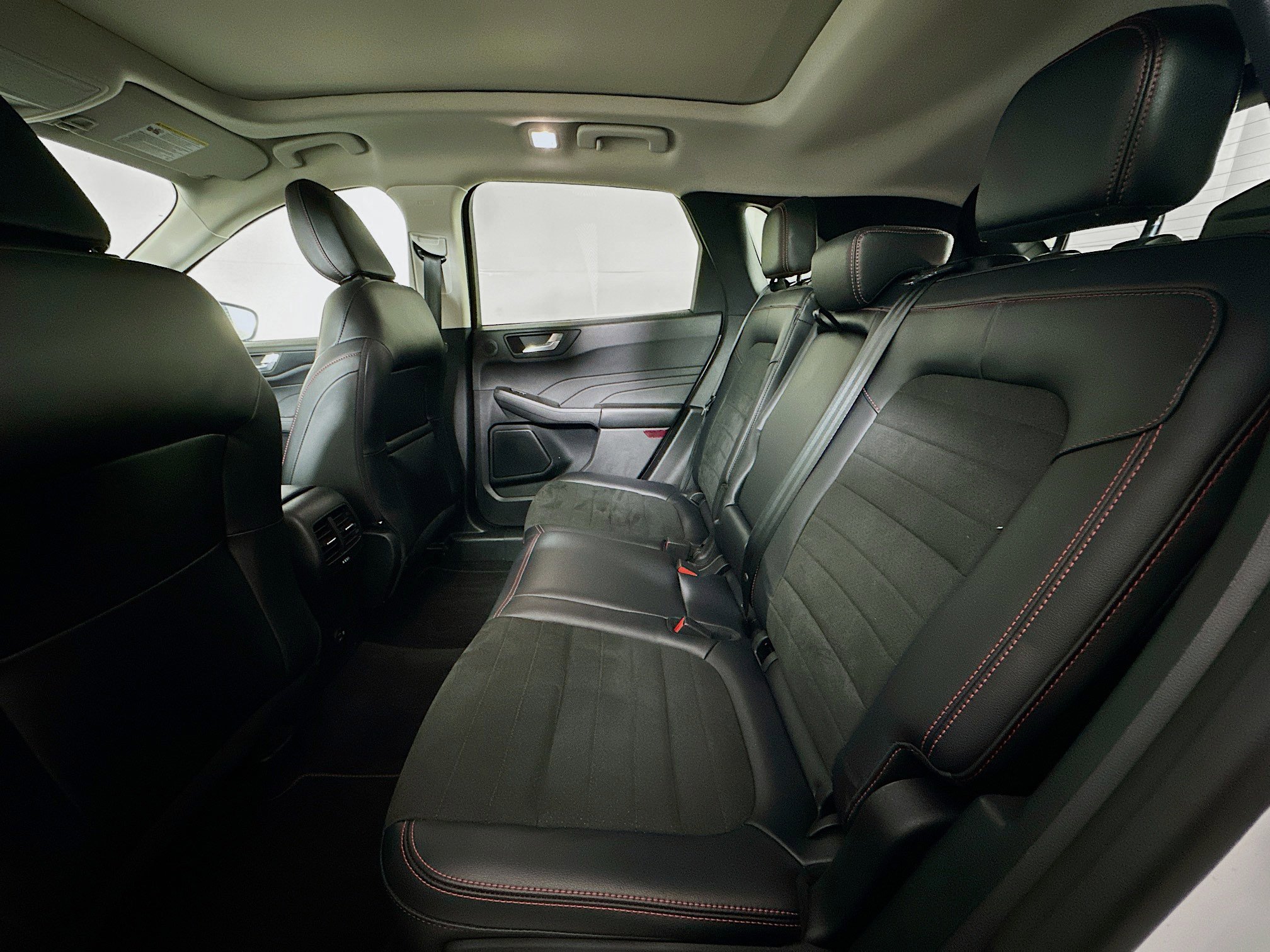 Used 2022 Ford Escape SEL w/ SEL Stealth AWD Package image 28