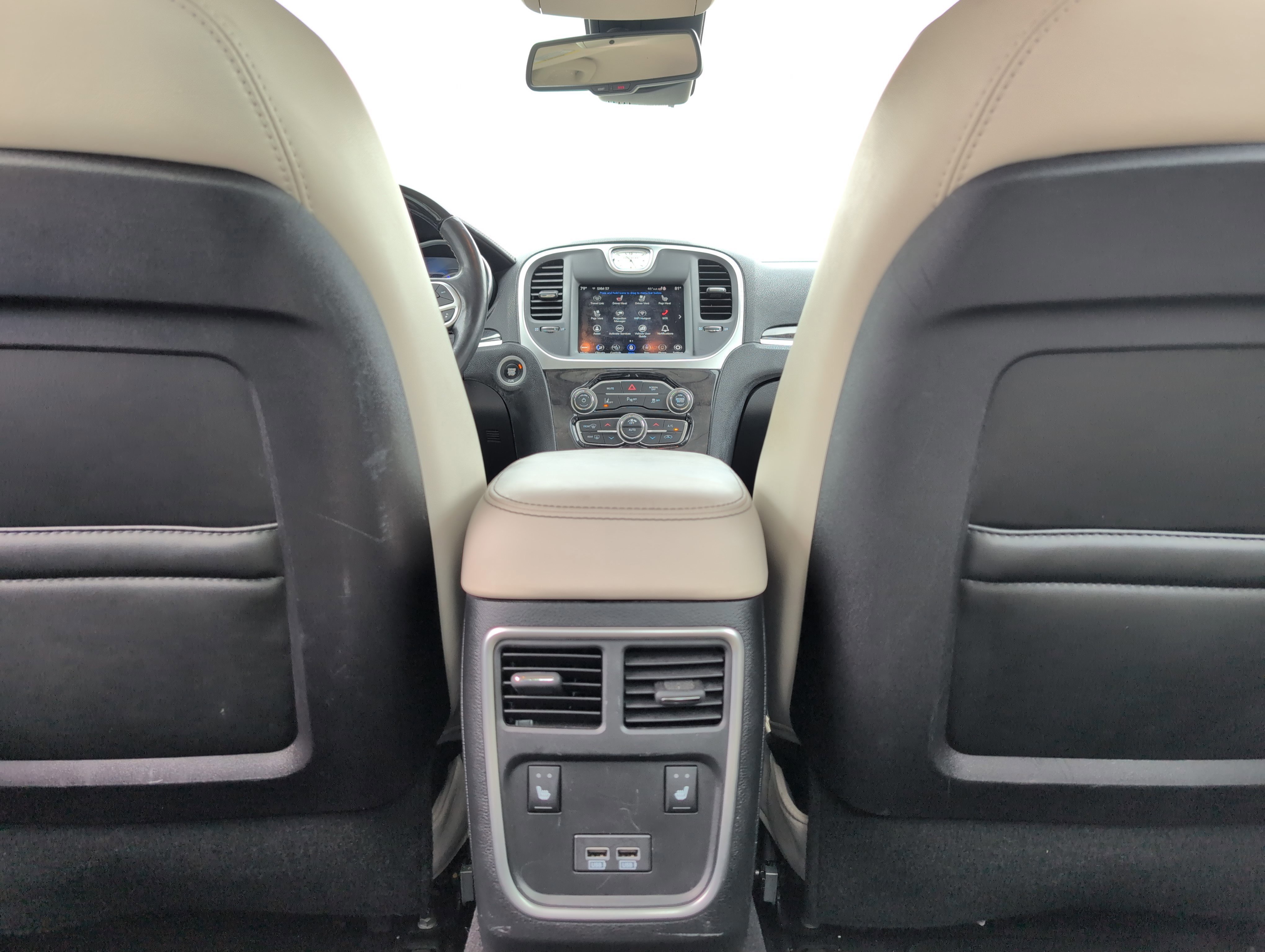 Used 2020 Chrysler 300 Limited w/ Safetytec Plus Group image 30