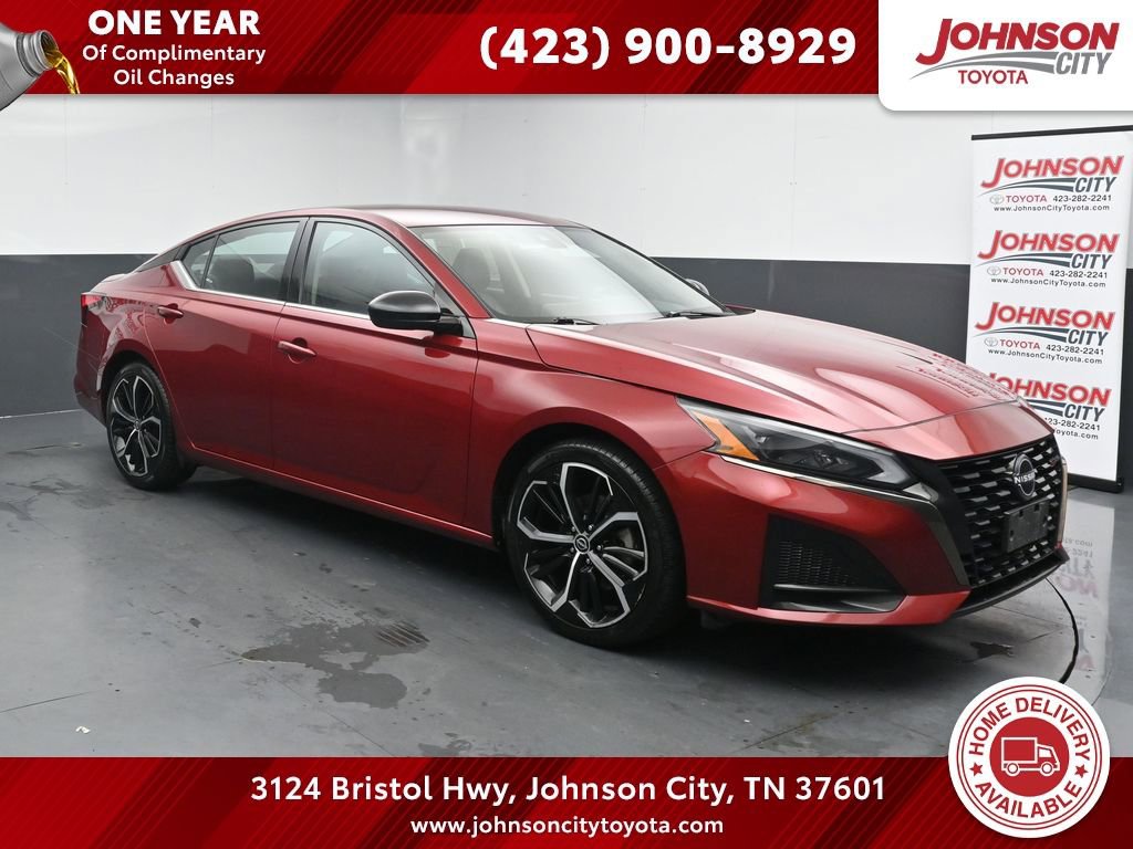 Used 2023 Nissan Altima 2.5 SR