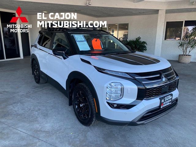 Used 2025 Mitsubishi Outlander Trail Edition