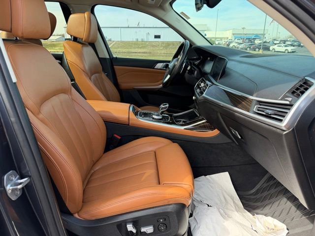 Used 2020 BMW X7 xDrive40i w/ Premium Package AWD/4WD image 9