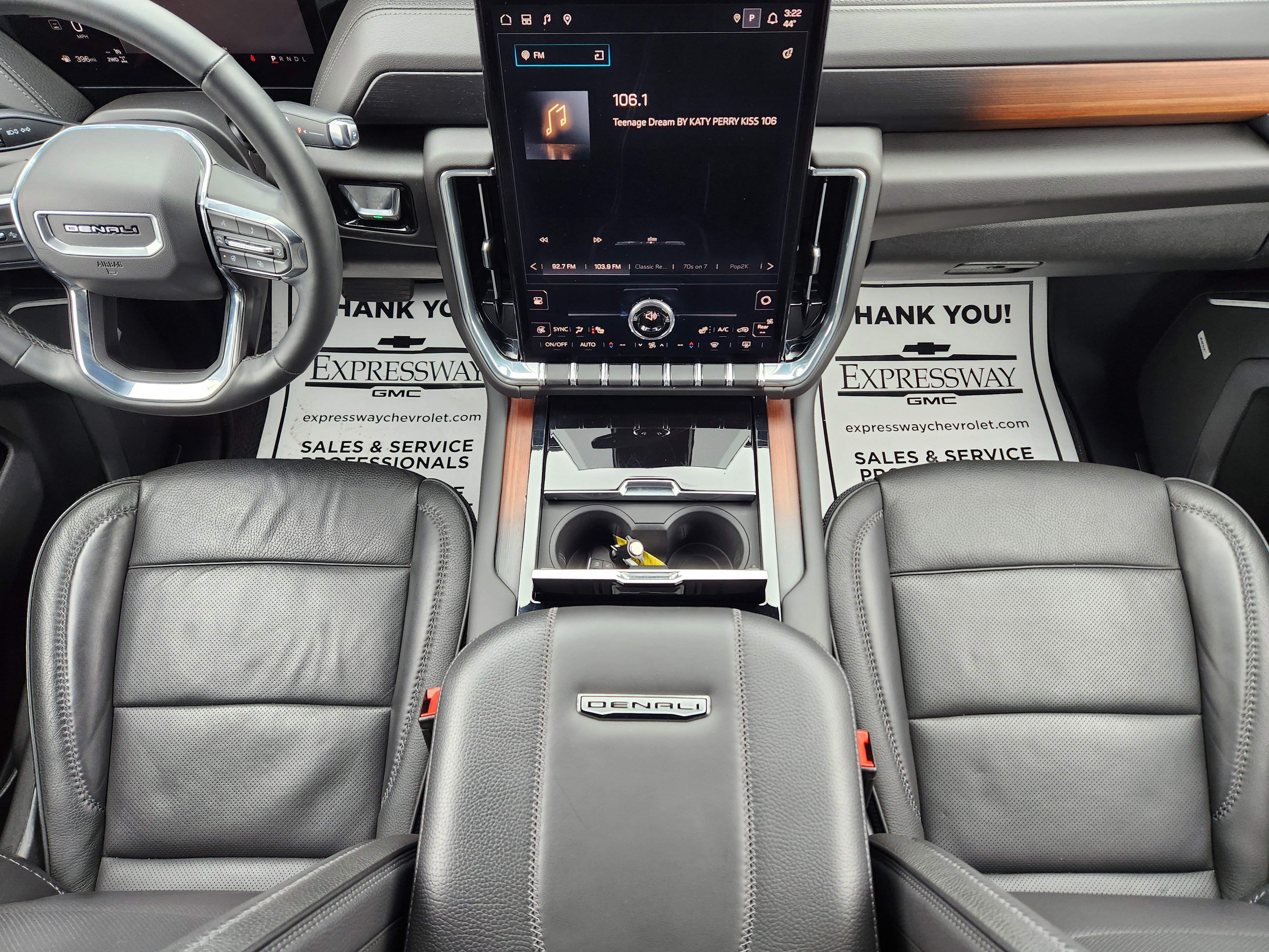 Used 2025 GMC Yukon XL Denali image 18