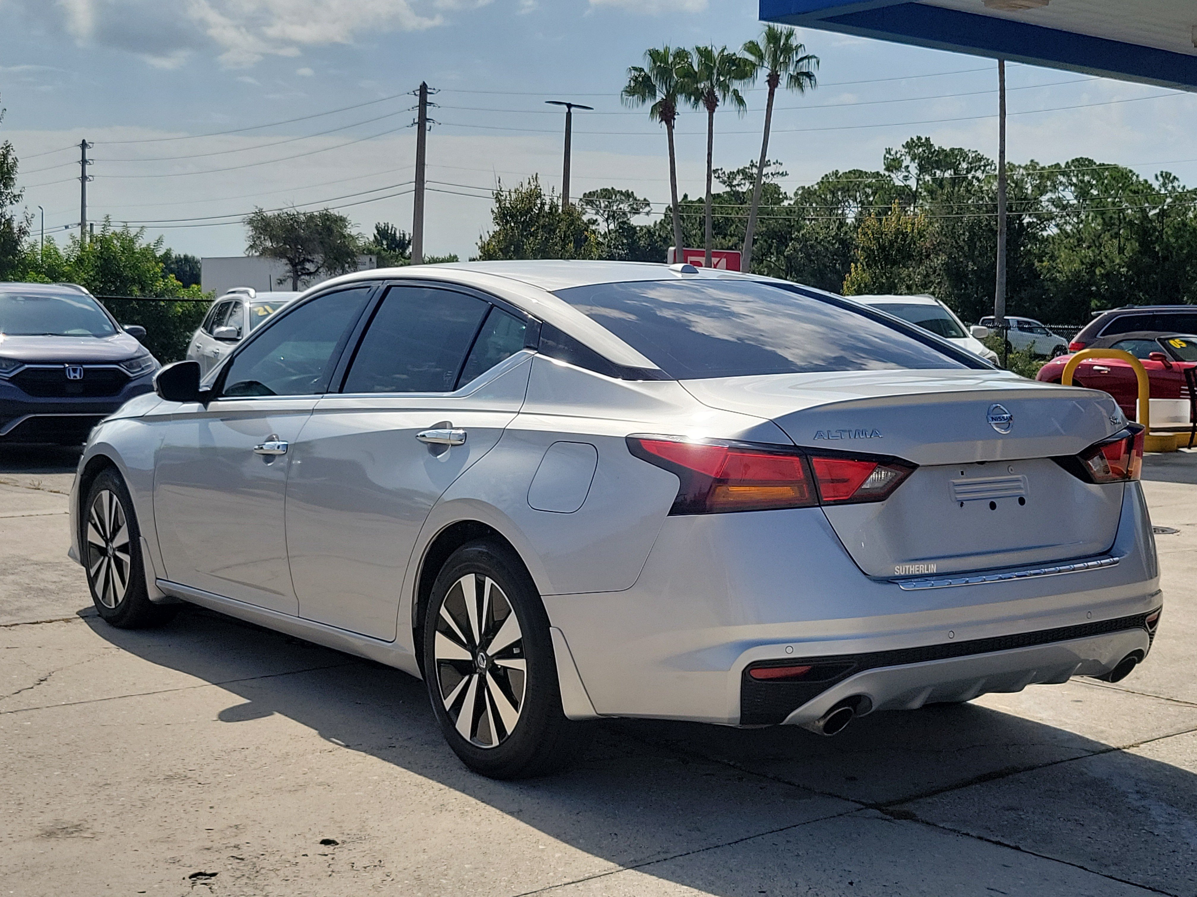 Used 2022 Nissan Altima 2.5 SL FWD image 3
