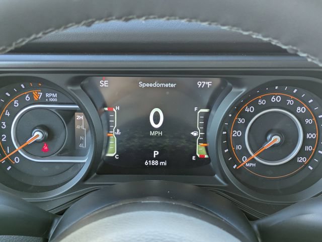 Certified 2025 Jeep Gladiator Sport AWD/4WD image 19