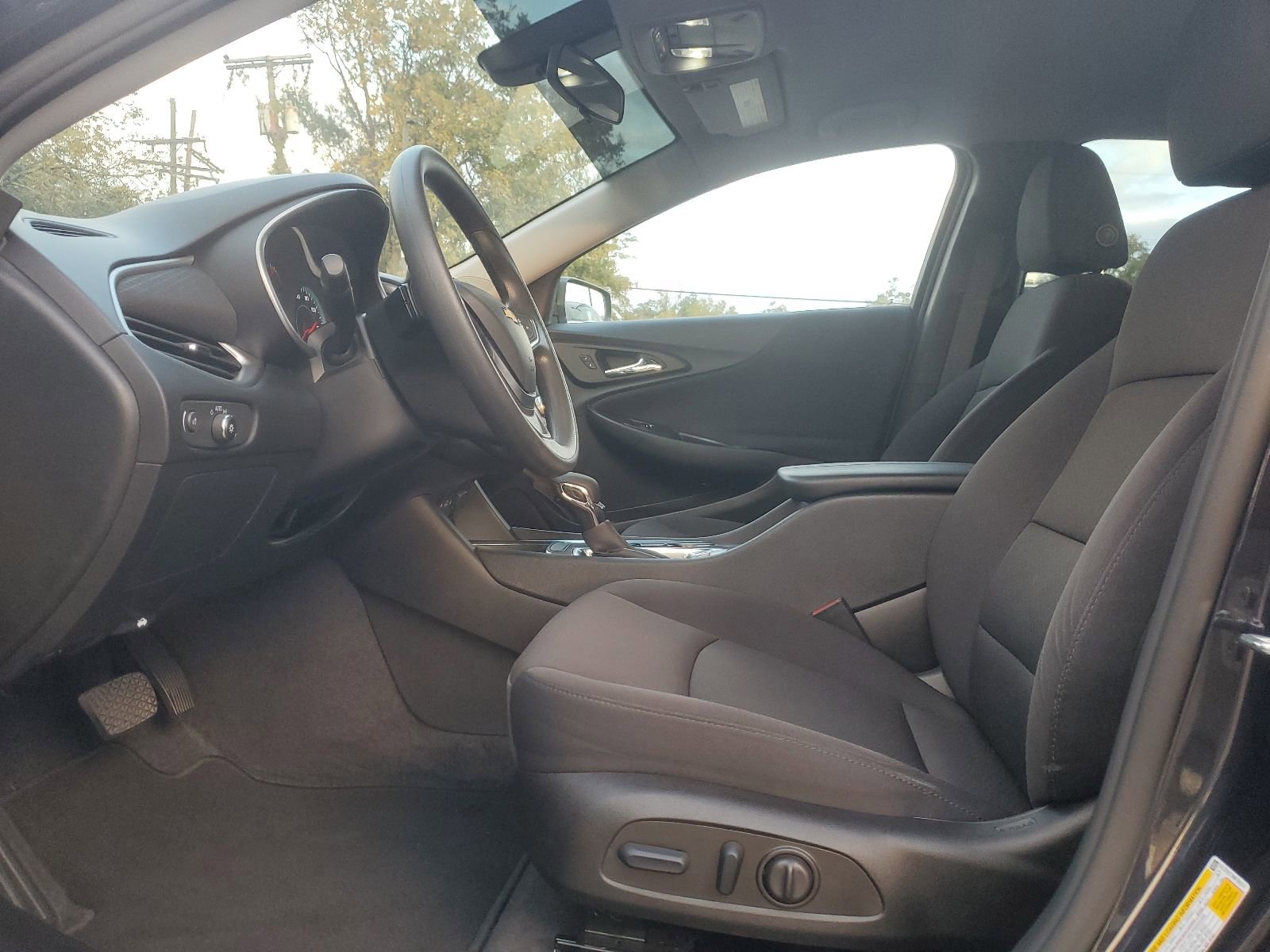 Used 2022 Chevrolet Malibu LT image 8