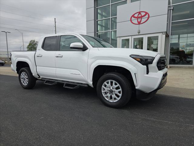 Certified 2024 Toyota Tacoma SR5 AWD/4WD image 1