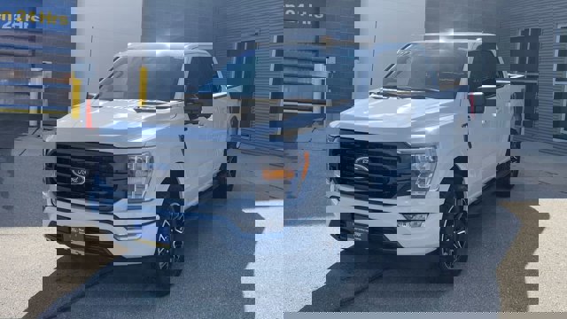 Certified 2022 Ford F150 XLT w/ Equipment Group 302A High image 5