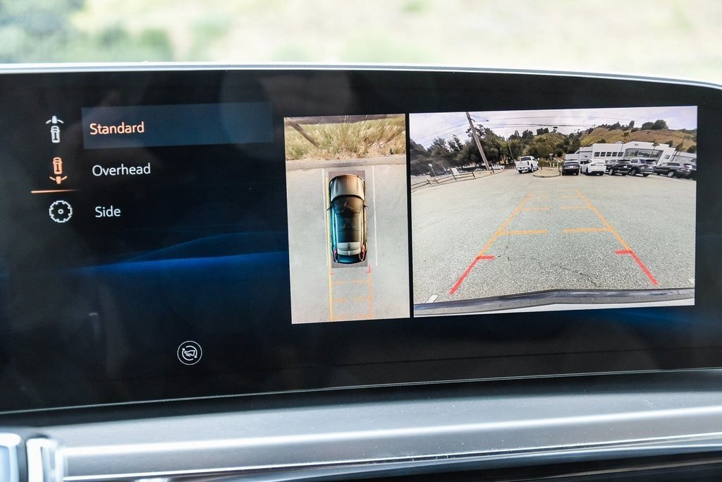 New 2024 Cadillac Lyriq Sport w/ Nappa Leather Package image 26