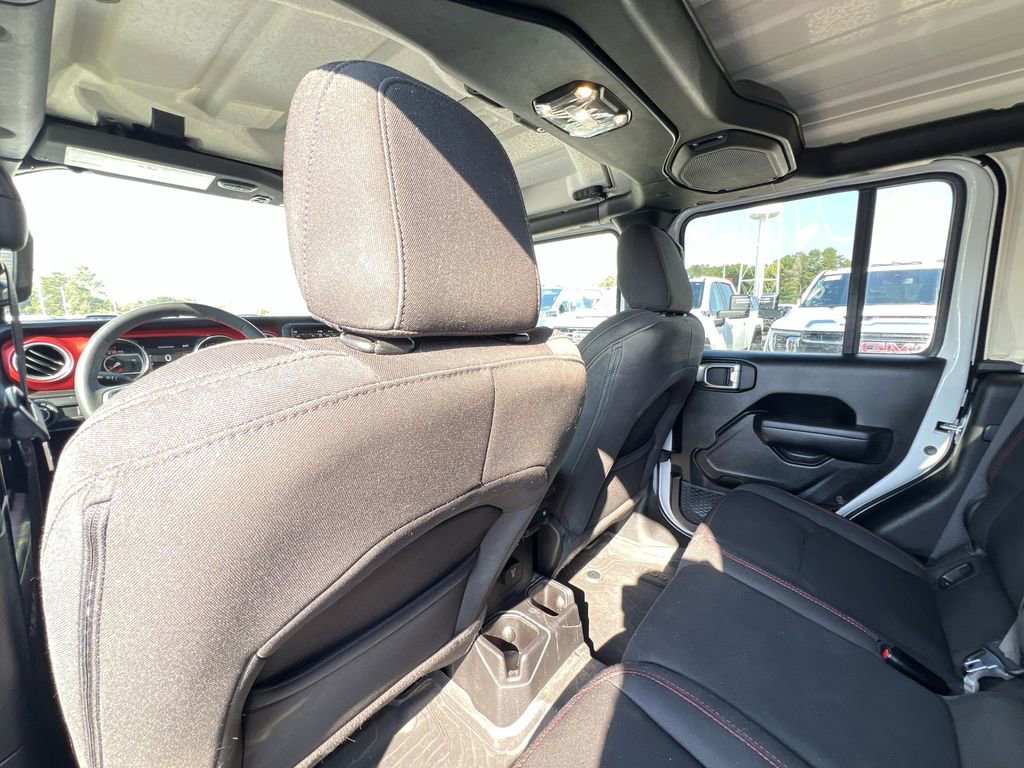 Used 2023 Jeep Gladiator Rubicon w/ Cold Weather Group image 15