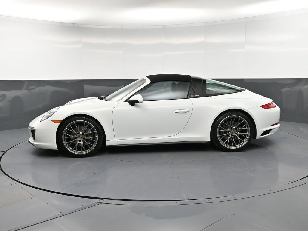 Certified 2019 Porsche 911 Targa 4 AWD/4WD image 2