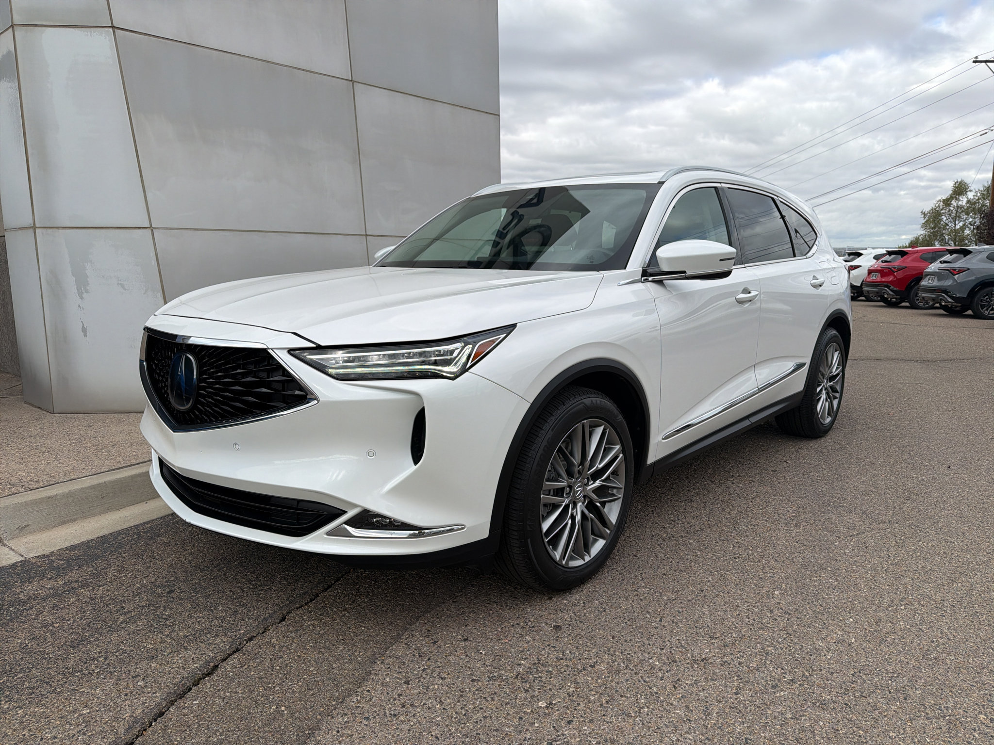 Certified 2024 Acura MDX w/ Advance Package AWD/4WD image 3