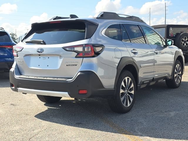 Used 2025 Subaru Outback Touring XT AWD/4WD image 5